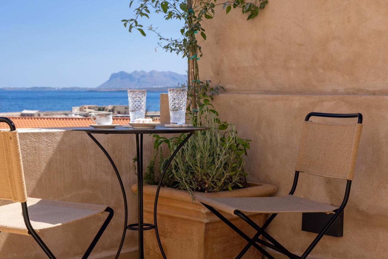 Azade Chania Chrissi Akti Chania Exterior foto